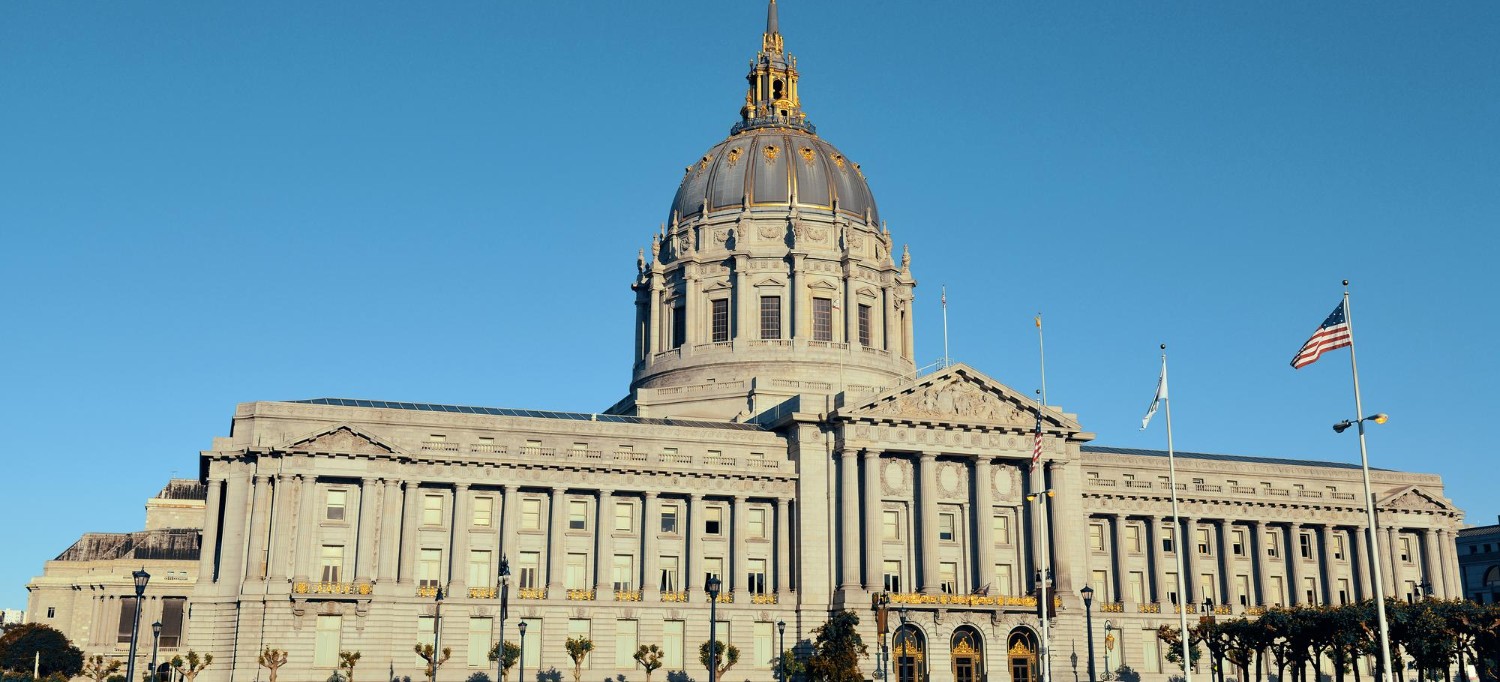 California Governor Vetoes Bill Limiting Air Pollution Oversight at Major Ports